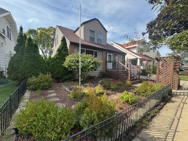 7546 15th AVENUE, Kenosha, WI 53143