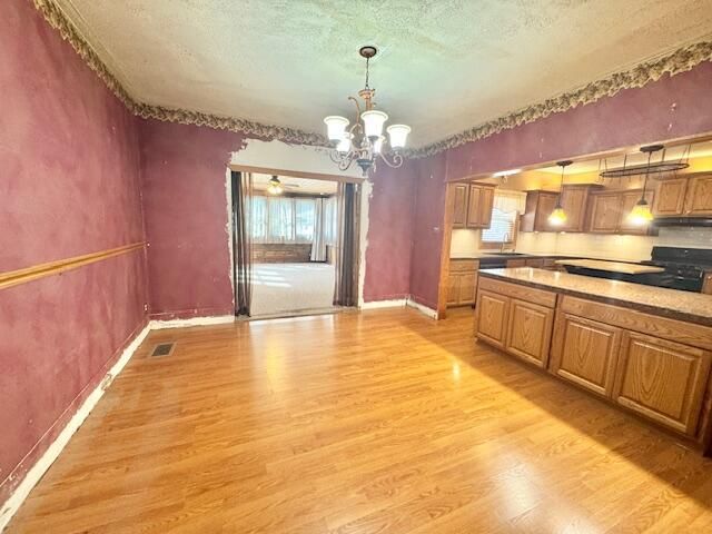 7546 15th AVENUE, Kenosha, WI 53143