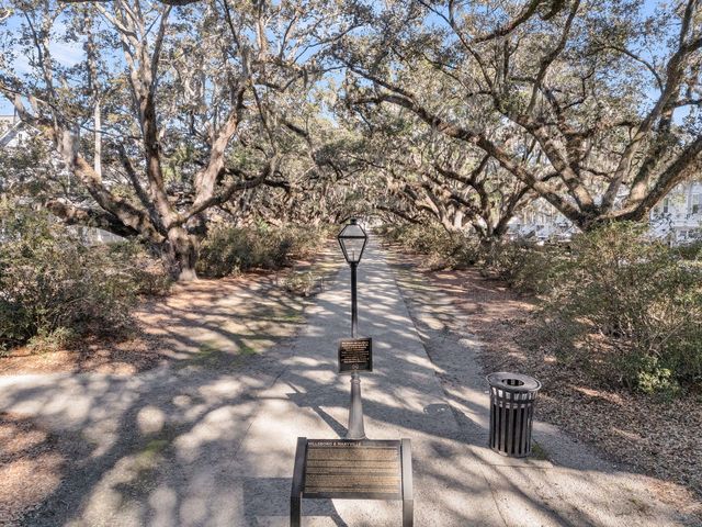 1027 Avenue Of Oaks, Charleston, SC 29407