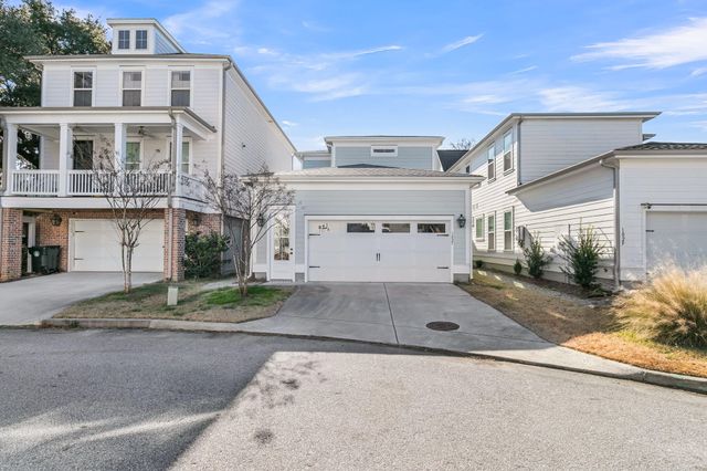 1027 Avenue Of Oaks, Charleston, SC 29407