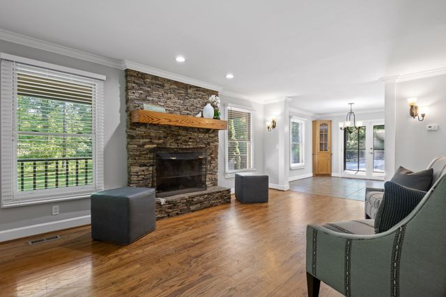 8316 Hixson Springs Road, Signal Mountain, TN 37377