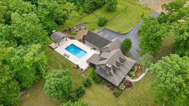 8316 Hixson Springs Road, Signal Mountain, TN 37377