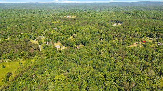 8316 Hixson Springs Road, Signal Mountain, TN 37377