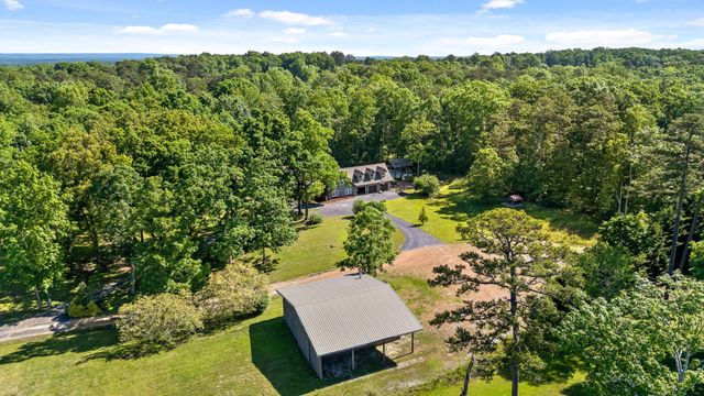 8316 Hixson Springs Road, Signal Mountain, TN 37377