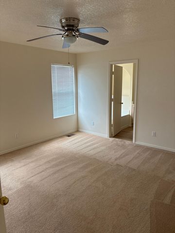 5401 Saturnia Road NW, Albuquerque, NM 87114