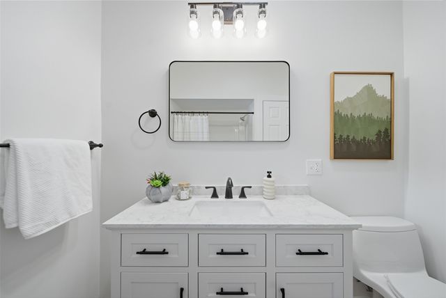 253 Walnut Street, Manchester, NH 03104