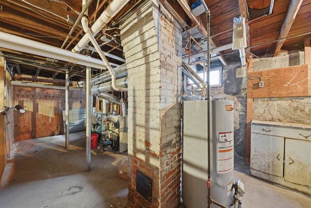 253 Walnut Street, Manchester, NH 03104