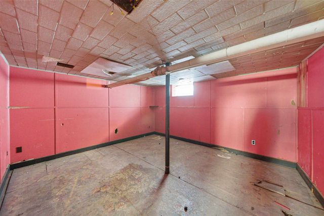 253 Walnut Street, Manchester, NH 03104