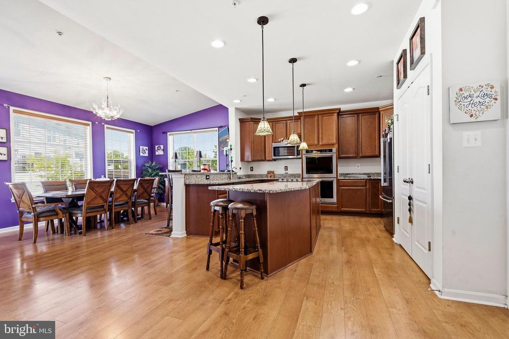 Image 19 of property listing at 11612 NEON RD, Fort Washington, MD 20744