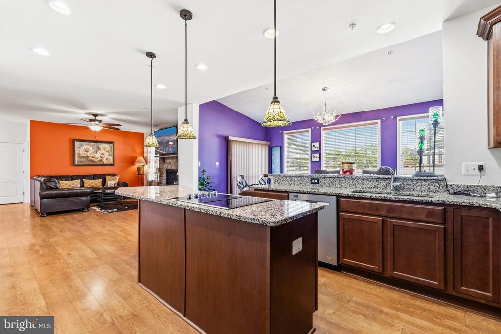 Image 23 of property listing at 11612 NEON RD, Fort Washington, MD 20744