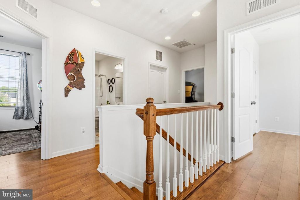 Image 28 of property listing at 11612 NEON RD, Fort Washington, MD 20744