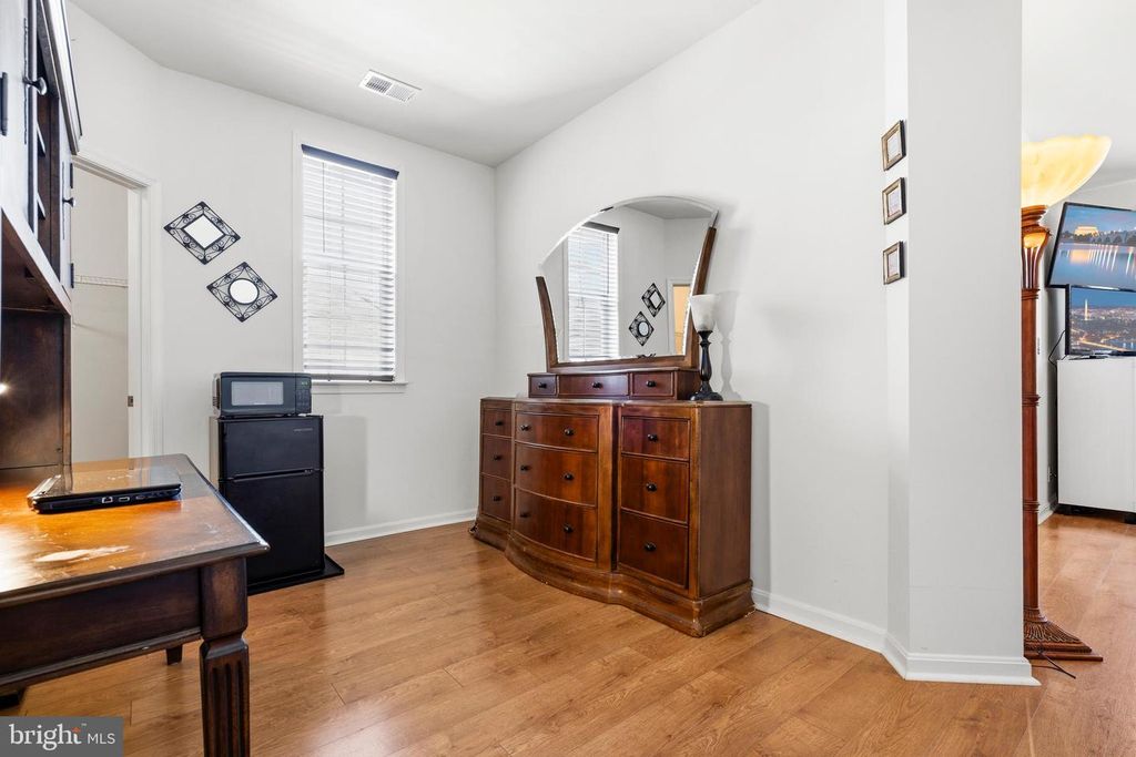Image 34 of property listing at 11612 NEON RD, Fort Washington, MD 20744