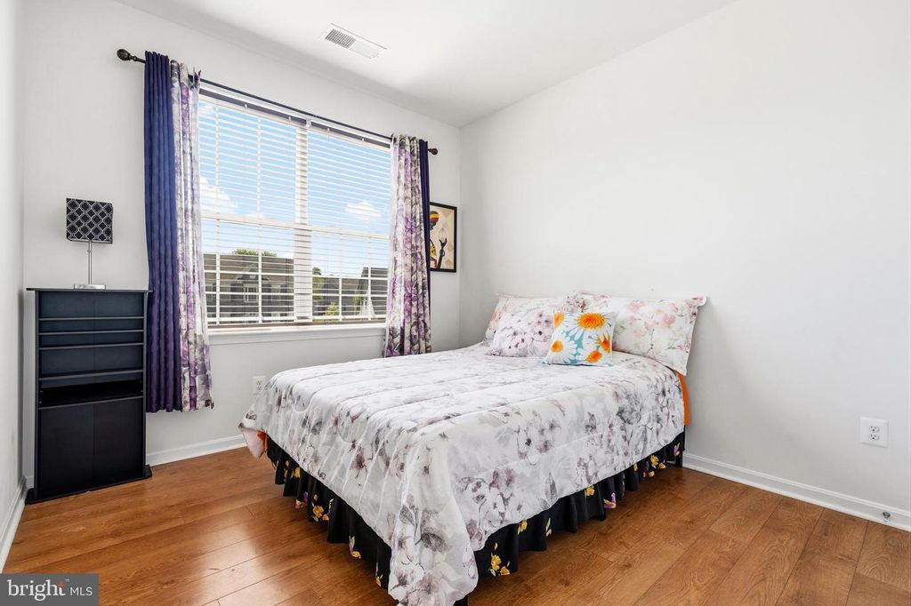 Image 38 of property listing at 11612 NEON RD, Fort Washington, MD 20744