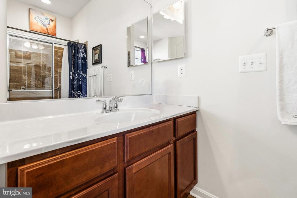 Image 44 of property listing at 11612 NEON RD, Fort Washington, MD 20744