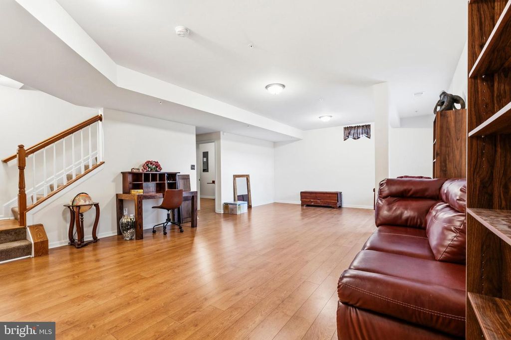 Image 45 of property listing at 11612 NEON RD, Fort Washington, MD 20744