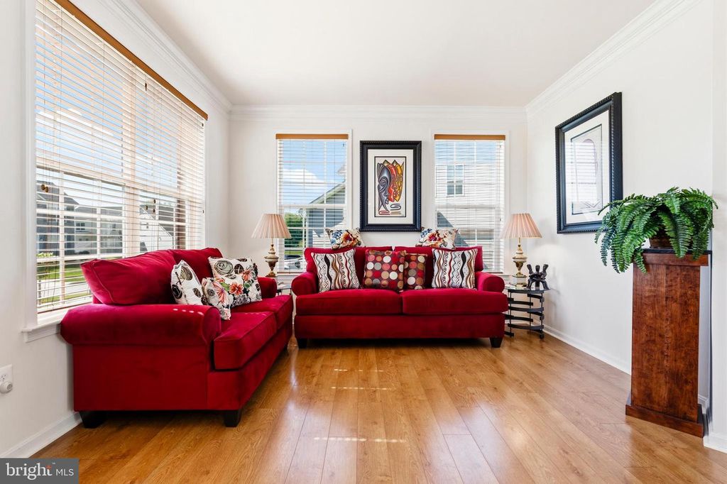 Image 5 of property listing at 11612 NEON RD, Fort Washington, MD 20744