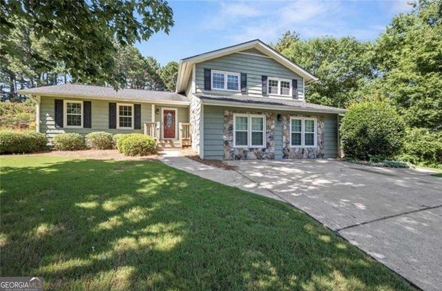 392 Heritage Lane, Alpharetta, GA 30009