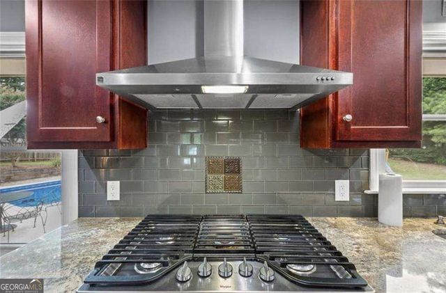 392 Heritage Lane, Alpharetta, GA 30009