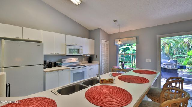 35 Carriage Creek Way, Ormond Beach, FL 32174