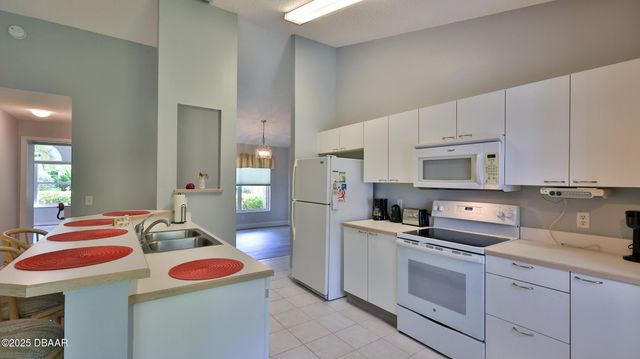 35 Carriage Creek Way, Ormond Beach, FL 32174