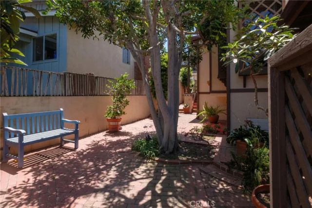652 35th, Manhattan Beach, CA 90266