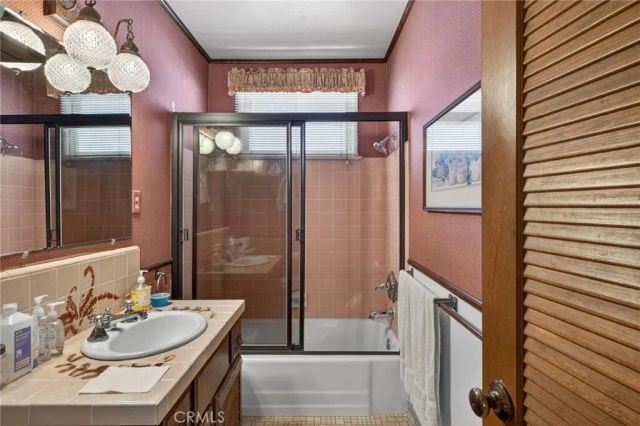 652 35th, Manhattan Beach, CA 90266