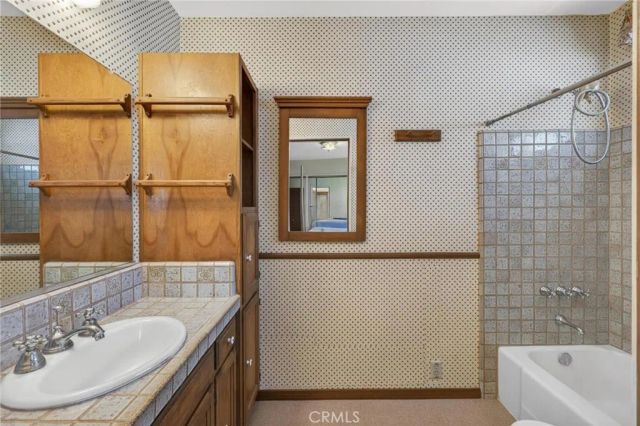 652 35th, Manhattan Beach, CA 90266