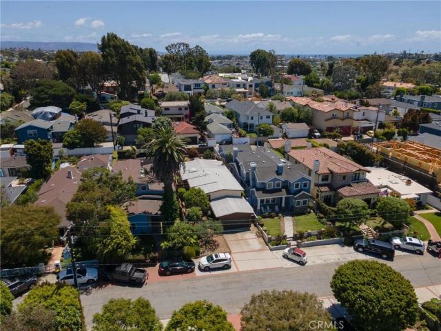652 35th, Manhattan Beach, CA 90266