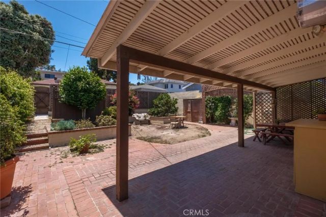 652 35th, Manhattan Beach, CA 90266