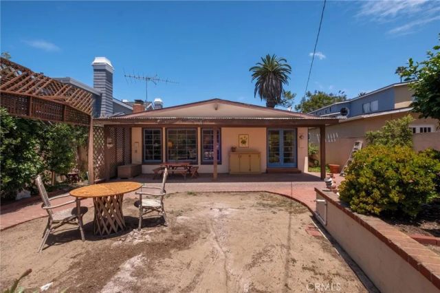 652 35th, Manhattan Beach, CA 90266