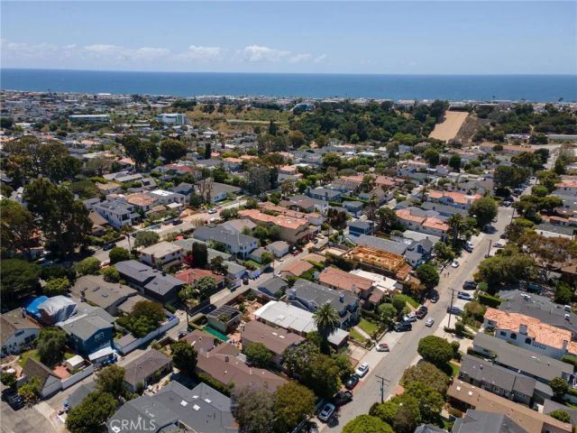 652 35th, Manhattan Beach, CA 90266