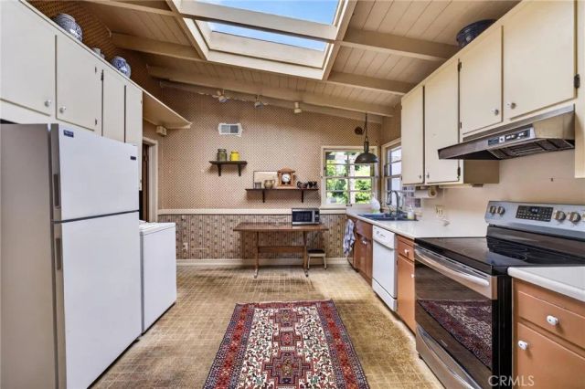 652 35th, Manhattan Beach, CA 90266