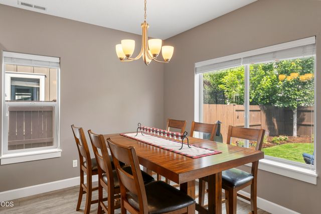 21340 NE Evelyn Place, Bend, OR 97701