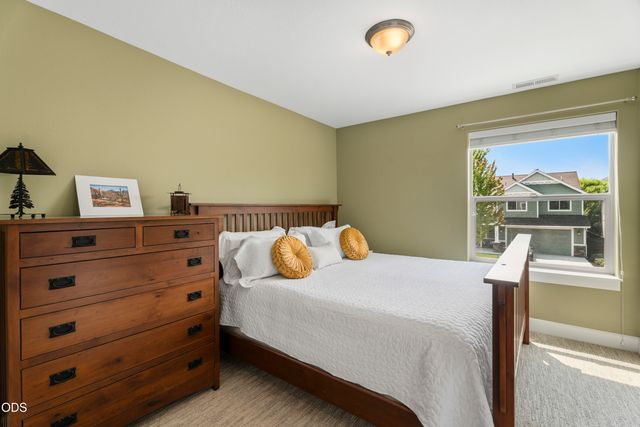 21340 NE Evelyn Place, Bend, OR 97701