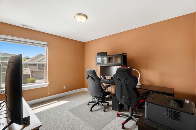 21340 NE Evelyn Place, Bend, OR 97701