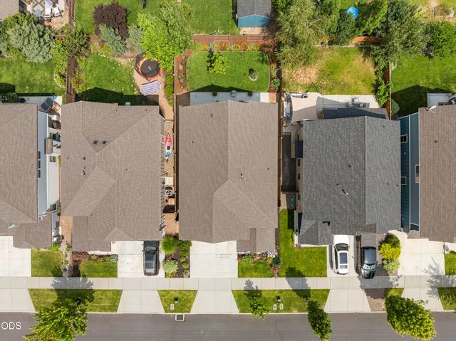 21340 NE Evelyn Place, Bend, OR 97701