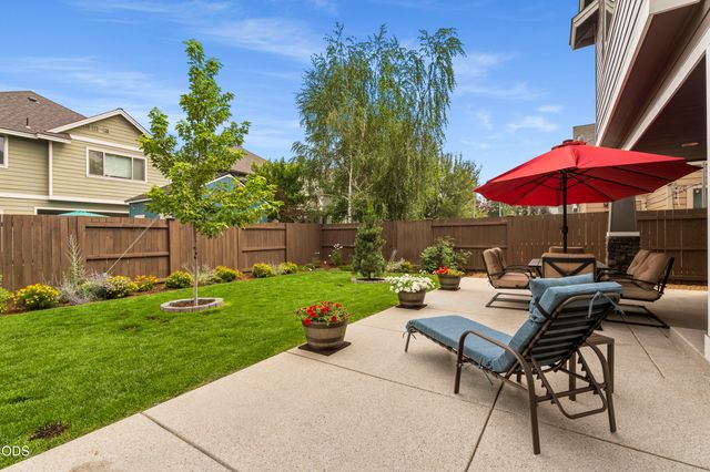 21340 NE Evelyn Place, Bend, OR 97701