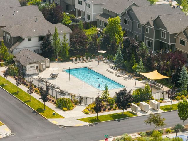 21340 NE Evelyn Place, Bend, OR 97701