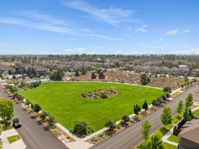 21340 NE Evelyn Place, Bend, OR 97701