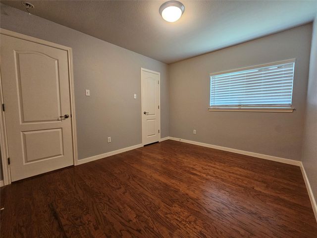 2035 Intrepid DR, Buda, TX 78610