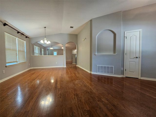 2035 Intrepid DR, Buda, TX 78610