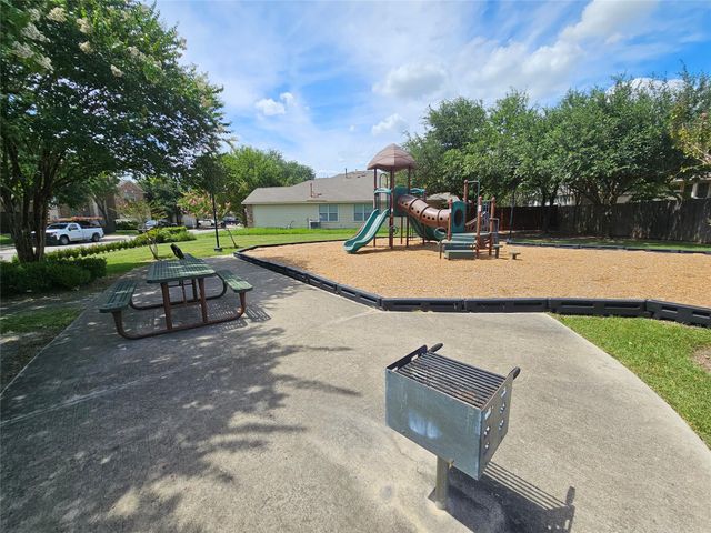 2035 Intrepid DR, Buda, TX 78610