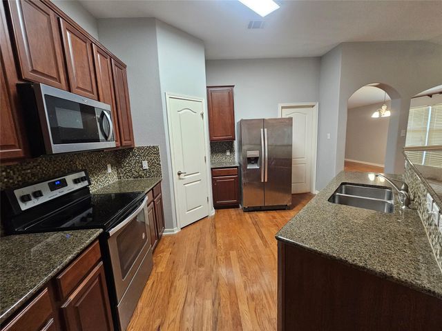 2035 Intrepid DR, Buda, TX 78610