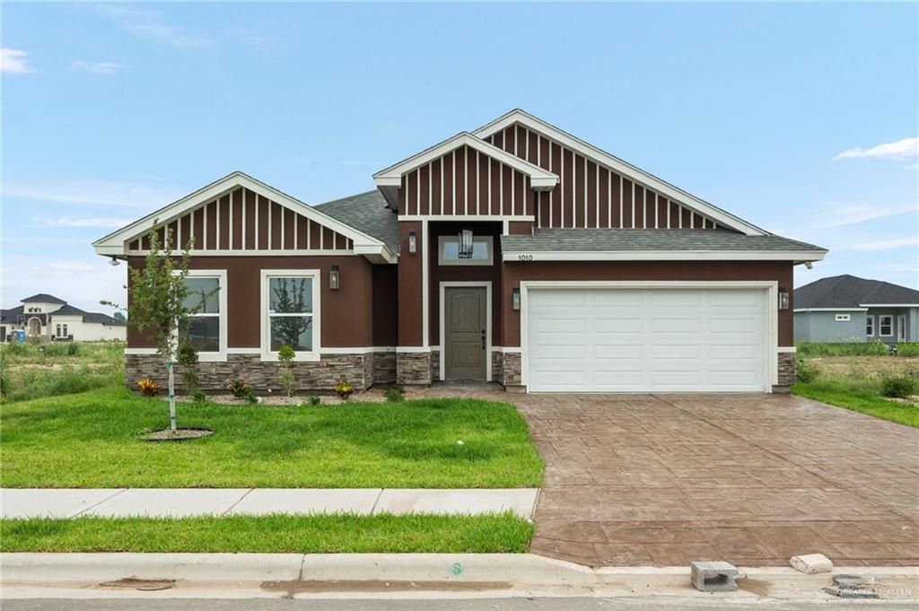 1010 Azalea Street, Mission, TX 78573