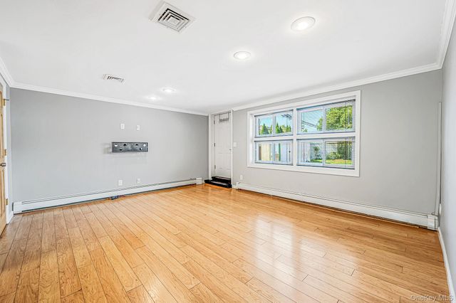 3 Rosewood Drive, Massapequa, NY 11758
