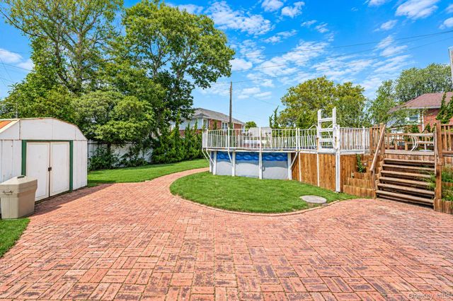 3 Rosewood Drive, Massapequa, NY 11758