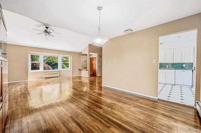 3 Rosewood Drive, Massapequa, NY 11758