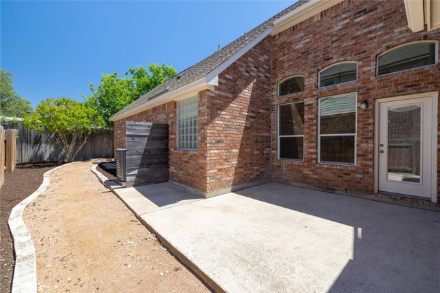814 Arrowhead TRL, Cedar Park, TX 78613