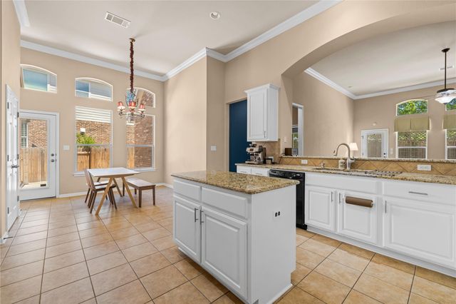 814 Arrowhead TRL, Cedar Park, TX 78613