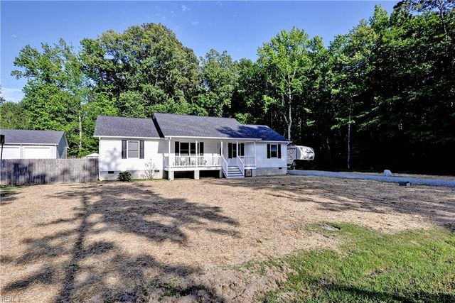 6139 Lamberth LN, Gloucester, VA 23061